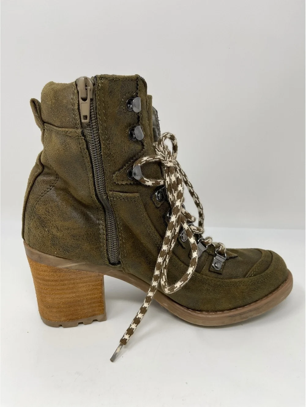 Carlos Santana Womens 7.5 Olive Green Lace Up Block Heel Ankle Hiking Boots